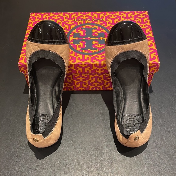 Tory Burch Carrie Ballet Flat - Picture 5 of 6